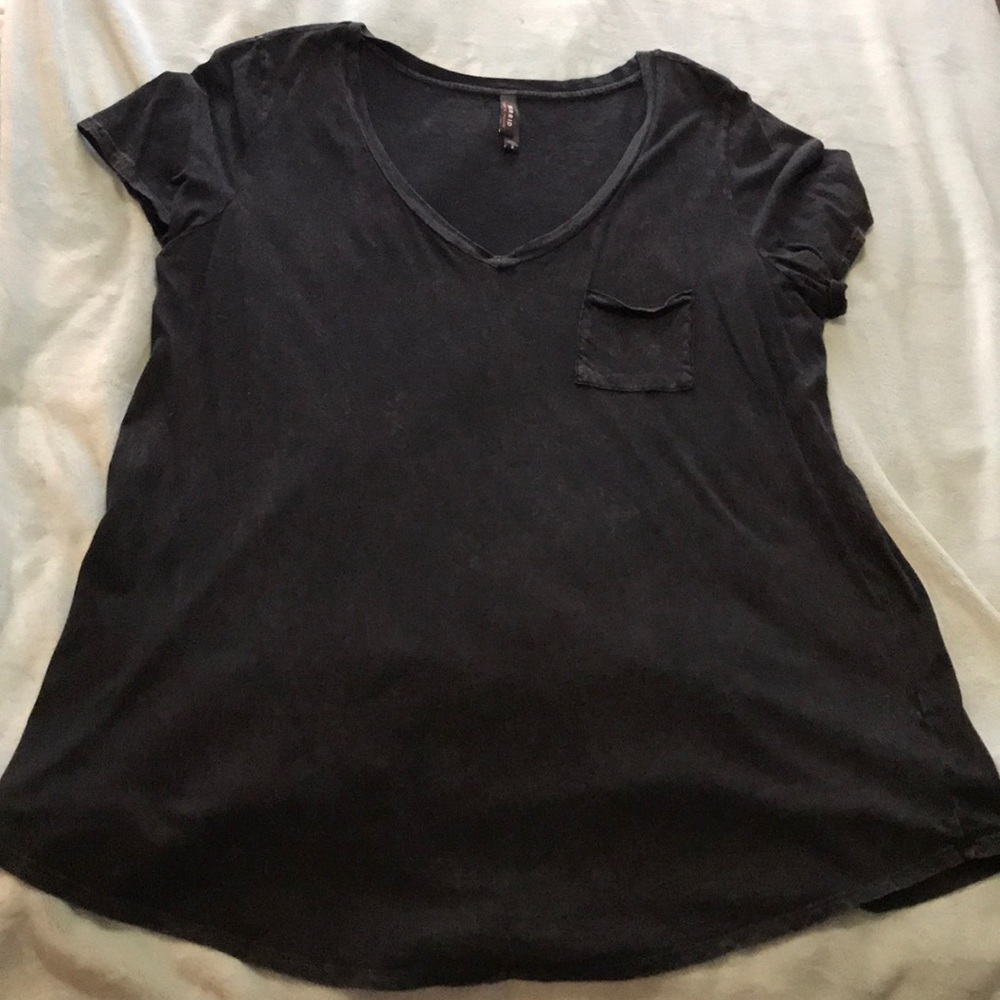 Torrid Size 2 Black Distressed T-Shirt